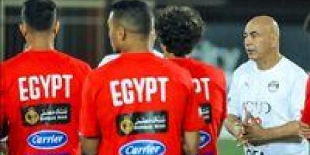 بالبلدي: العشري
      عن
      انتقاد
      مصطفى
      محمد:
      حسام
      حسن
      لازم
      يكون
      حائط
      صد
      عن
      لاعبي
      المنتخب