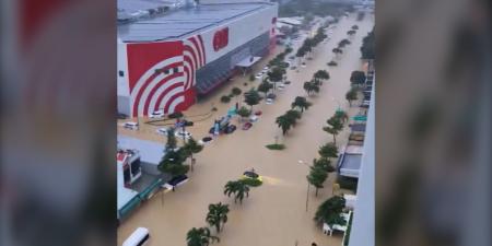 belbalady شاهد.. أمطار غزيرة تتسبب بفيضانات مميتة في فيتنام