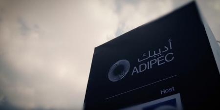 belbalady قطاع النفط بمنعطف حاسم مع تفاقم فائض الإمدادات وحالة عدم اليقين