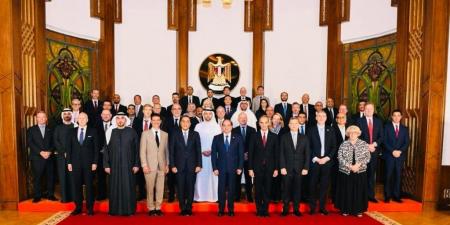 بالبلدي : “دي
      اكس
      سي”
      تعلن
      عن
      شراكة
      استراتيجية
      مع
      هيئة
      تنمية
      صناعة
      تكنولوجيا
      المعلومات
      لتعزيز
      مكانة
      مصر
      كمركز
      إقليمي
      رائد
      في
      تقديم
      حلول
      التكنولوجيا
      المتقدمة