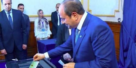 بالبلدي: لحظة
      إدلاء
      الرئيس
      السيسي
      بصوته
      في
      انتخابات
      مجلس
      النواب
      2025
      «فيديو»