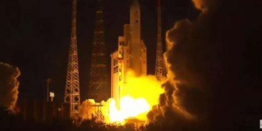 بالبلدي: صاروخ آريان 5 يطلق أكبر قمر صناعى على الإطلاق من ميناء الفضاء الأوروبى