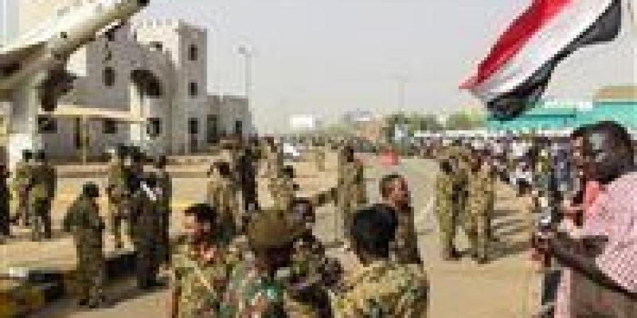 بالبلدي: تقدم
      كبير
      للجيش
      السوداني..
      السيطرة
      على
      أم
      سيالة
      وأم
      سنطة
      شمال
      كردفان