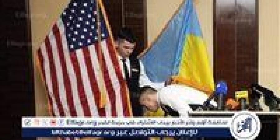 بالبلدي: "وول
      ستريت
      جورنال":
      أوكرانيا
      عدّلت
      بندا
      في
      خطة
      واشنطن
      المزعومة
      للتسوية