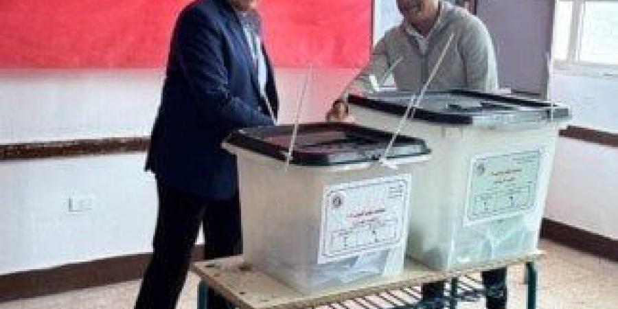 بالبلدي: رئيس
      حماة
      الوطن:
      الإقبال
      على
      التصويت
      يعكس
      حرص
      المواطنين
      على
      ممارسة
      حقهم
      الدستوري