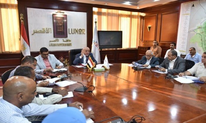 محافظ الأقصر يبحث تسريع ملفات التصالح والتقنيين ويوجه بتكثيف التنسيق الميداني محافظ الأقصر يبحث تسريع ملفات التصالح والتقنيين ويوجه بتكثيف التنسيق الميداني