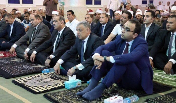 محافظ الإسماعيلية يشهد الاحتفال بالعام الهجري الجديد بمسجد الروضة الشريفة محافظ الإسماعيلية يشهد الاحتفال بالعام الهجري الجديد بمسجد الروضة الشريفة