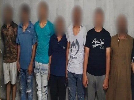 ضبط المتهمين بإشعال النيران في عدة أكشاك بحدائق القبة ضبط المتهمين بإشعال النيران في عدة أكشاك بحدائق القبة