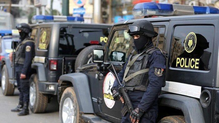 ضبط 6 أشخاص بتهمة غسل أموال بقيمة 100 مليون جنيه ضبط 6 أشخاص بتهمة غسل أموال بقيمة 100 مليون جنيه