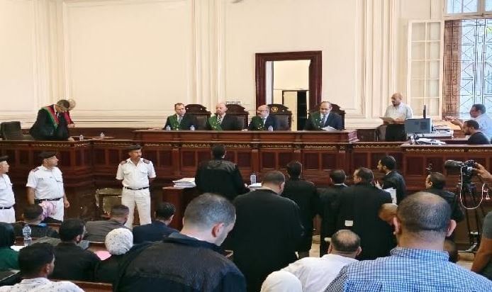 بدء ثالث جلسات محاكمة «سفاح الإسكندرية» والمتهم ينكر الاتهامات بدء ثالث جلسات محاكمة «سفاح الإسكندرية» والمتهم ينكر الاتهامات