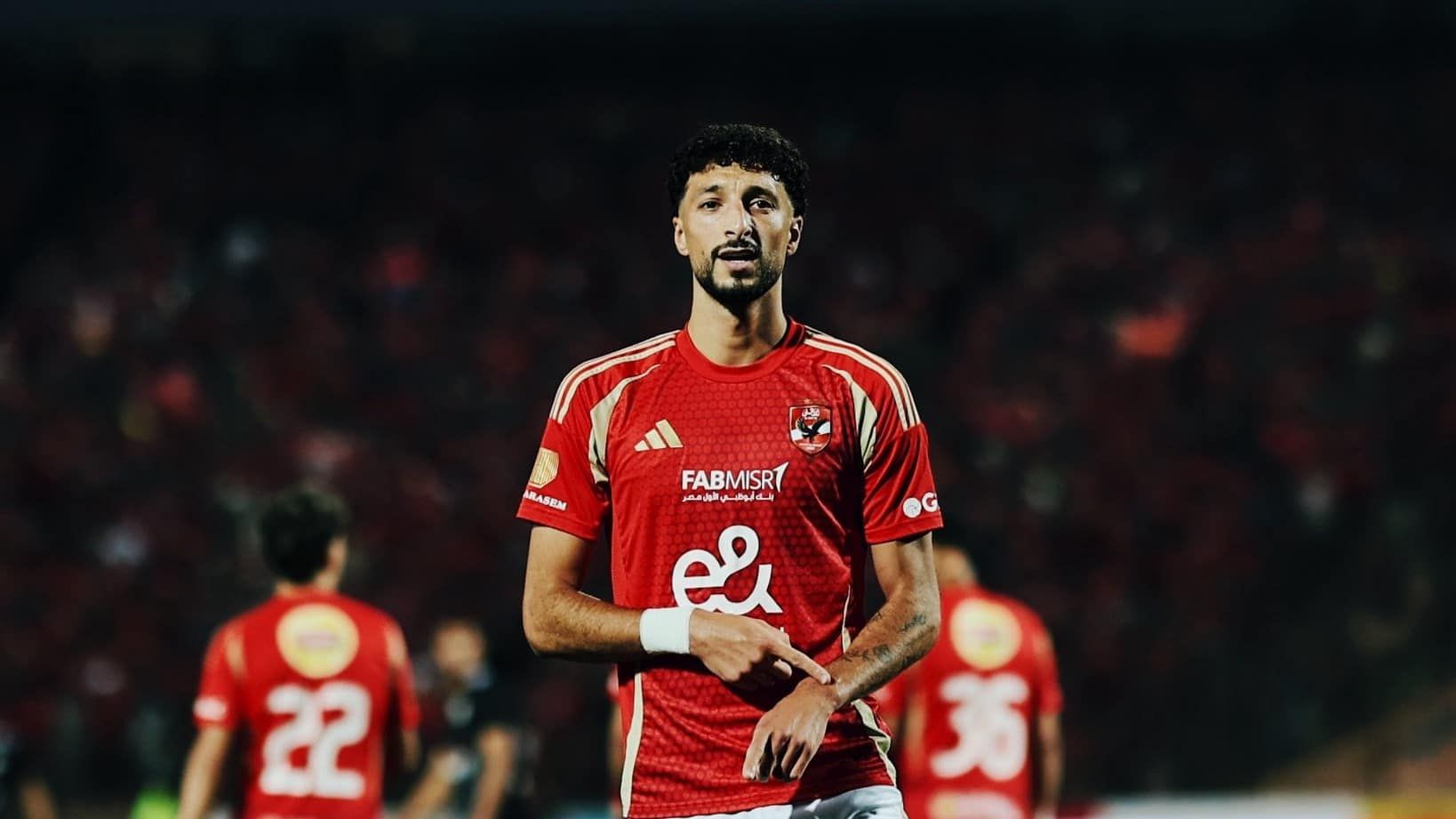 تدريبات ريفيرو قبل كأس العالم.. أحمد شوبير يعلق ويكشف الفارق بين عقد زيزو وديانج