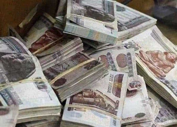 «سوق سوداء».. الداخلية تضبط مدير شركة بحوزته 42 مليون جنيه في القاهرة «سوق سوداء».. الداخلية تضبط مدير شركة بحوزته 42 مليون جنيه في القاهرة