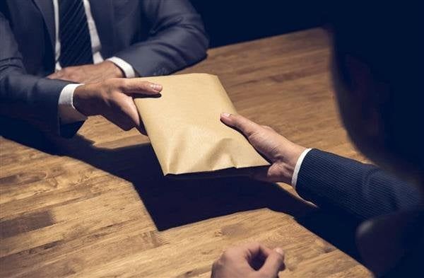 غدًا.. استكمال محاكمة 5 متهمين بقضية «رشوة وزارة الري» غدًا.. استكمال محاكمة 5 متهمين بقضية «رشوة وزارة الري»