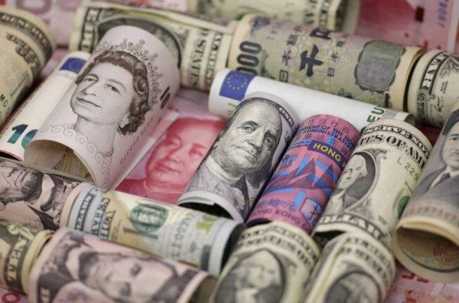 ضبط قضايا إتجار في العملات بقيمة 5 ملايين جنيه ضبط قضايا إتجار في العملات بقيمة 5 ملايين جنيه
