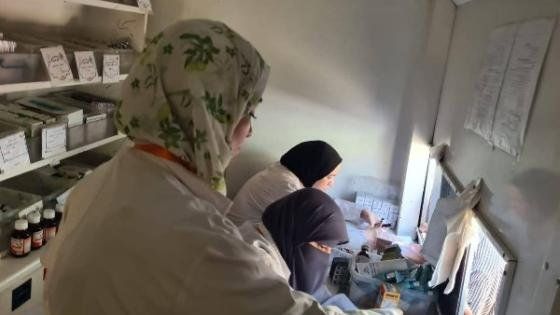 الكشف على 865 مواطنًا خلال قافلة طبية مجانية بعزبة ناصر بدمنهور – القاهرة تايمز