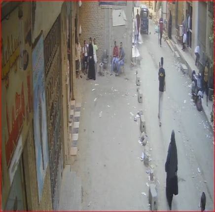 «خناقة المولوتوف مشهد متكرر».. الأمن يفحص فيديوهات «بلطجي» البساتين «خناقة المولوتوف مشهد متكرر».. الأمن يفحص فيديوهات «بلطجي» البساتين