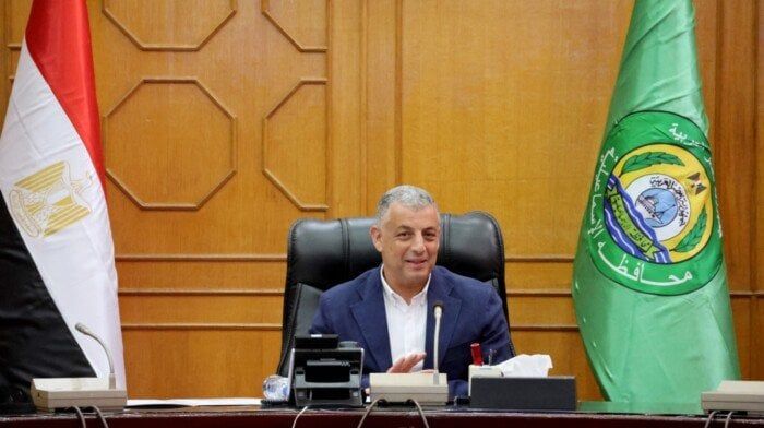 محافظ الإسماعيلية يتابع نتائج مبادرة