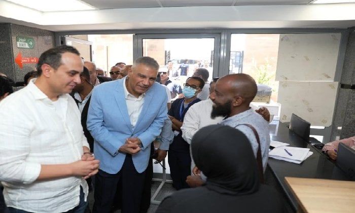 لتعزيز التأمين الصحي الشامل.. محافظ أسوان ورئيس «الرعاية الصحية» يتفقدان مستشفى المسلة لتعزيز التأمين الصحي الشامل.. محافظ أسوان ورئيس «الرعاية الصحية» يتفقدان مستشفى المسلة