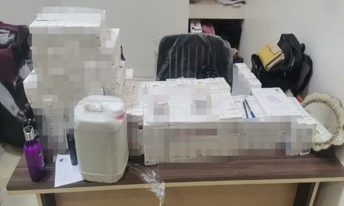 ضبط أدوية مغشوشة داخل منشآت صحية بالمنوفية ضبط أدوية مغشوشة داخل منشآت صحية بالمنوفية