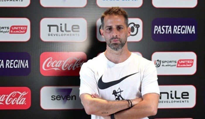 «يانيك فيريرا» يعقد جلسة مع لاعبي الزمالك قبل فترة الإعداد للموسم الجديد «يانيك فيريرا» يعقد جلسة مع لاعبي الزمالك قبل فترة الإعداد للموسم الجديد