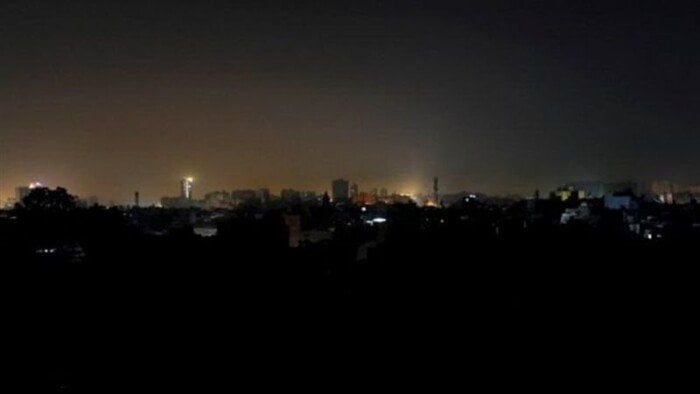 انقطاع الكهرباء عن أقسام مجمع الشفاء بغزة جراء نقص الوقود انقطاع الكهرباء عن أقسام مجمع الشفاء بغزة جراء نقص الوقود