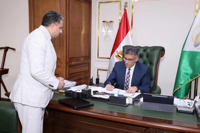 لتخفيف التزاحم.. محافظ الجيزة يُوجه بإرجاء تقديم شهادة الكشف الطبي لطلاب الصف الأول الابتدائي لتخفيف التزاحم.. محافظ الجيزة يُوجه بإرجاء تقديم شهادة الكشف الطبي لطلاب الصف الأول الابتدائي