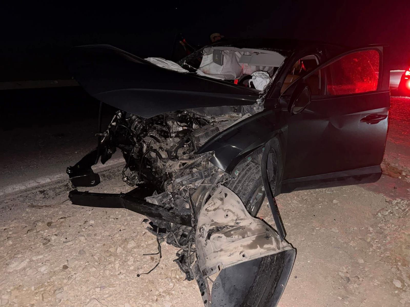 سيارة اسماعيل الليثى بعد تهشمها