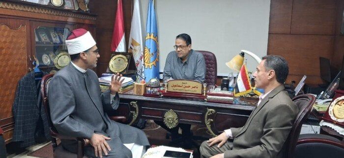 تعاون بين «تعليم الغربية» و«وعظ الأزهر» لمواجهة العنف وترسيخ القيم الأخلاقية بين الطلاب تعاون بين «تعليم الغربية» و«وعظ الأزهر» لمواجهة العنف وترسيخ القيم الأخلاقية بين الطلاب