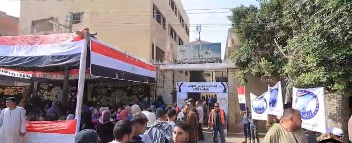 شباب وسيدات البدرشين والعياط يتوافدون بأعداد كبيرة على لجان النواب