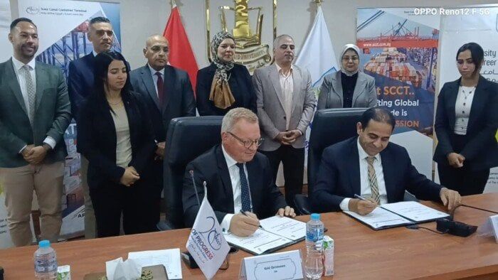 جامعة بورسعيد توقّع بروتوكول تعاون مع شركة قناة السويس للحاويات جامعة بورسعيد توقّع بروتوكول تعاون مع شركة قناة السويس للحاويات