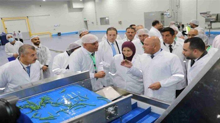 كامل الوزير يفتتح 3 مصانع في مدينة السادات بالمنوفية كامل الوزير يفتتح 3 مصانع في مدينة السادات بالمنوفية