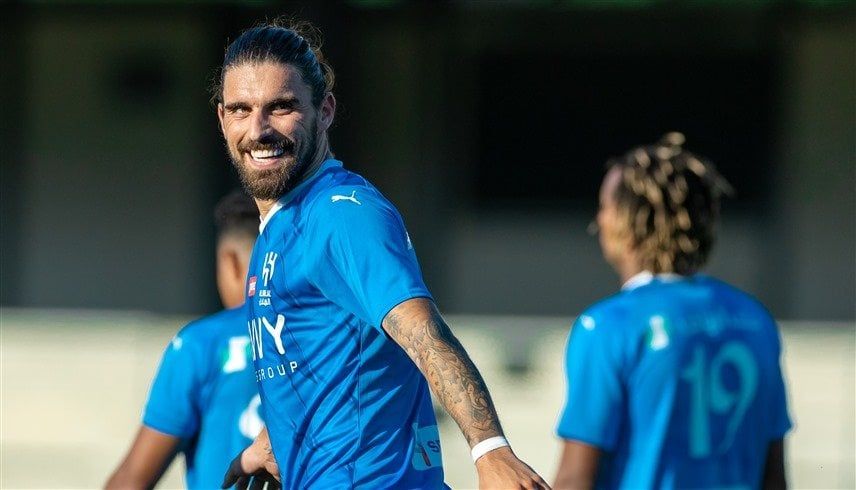 الهلال يقترب من حسم مستقبل نيفيز وسط اهتمام أوروبي باللاعب البرتغالي الهلال يقترب من حسم مستقبل نيفيز وسط اهتمام أوروبي باللاعب البرتغالي