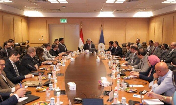 وزير السياحة يتابع آخر مستجدات المنظومة الجديدة للتأشيرة السياحية وزير السياحة يتابع آخر مستجدات المنظومة الجديدة للتأشيرة السياحية