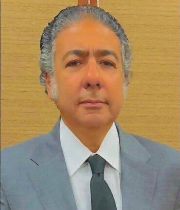 المستشار سامح عبد الحكم ينعى وفاة والدة الدكتور شريف فاروق وزير التموين المستشار سامح عبد الحكم ينعى وفاة والدة الدكتور شريف فاروق وزير التموين