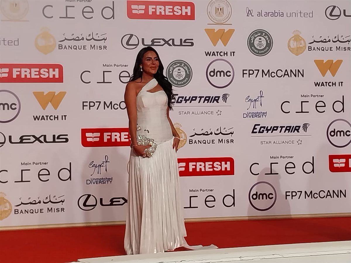 هاجر الشرنوبي 