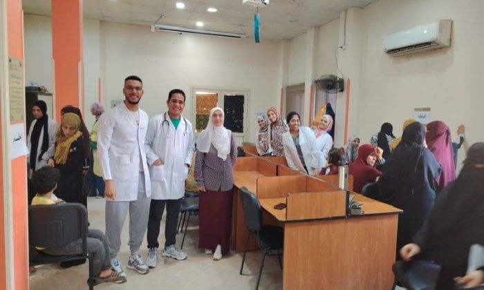 جامعة حلوان تنظم قوافل طبية توعوية بنادى كفر العلو بجنوب القاهرة جامعة حلوان تنظم قوافل طبية توعوية بنادى كفر العلو بجنوب القاهرة