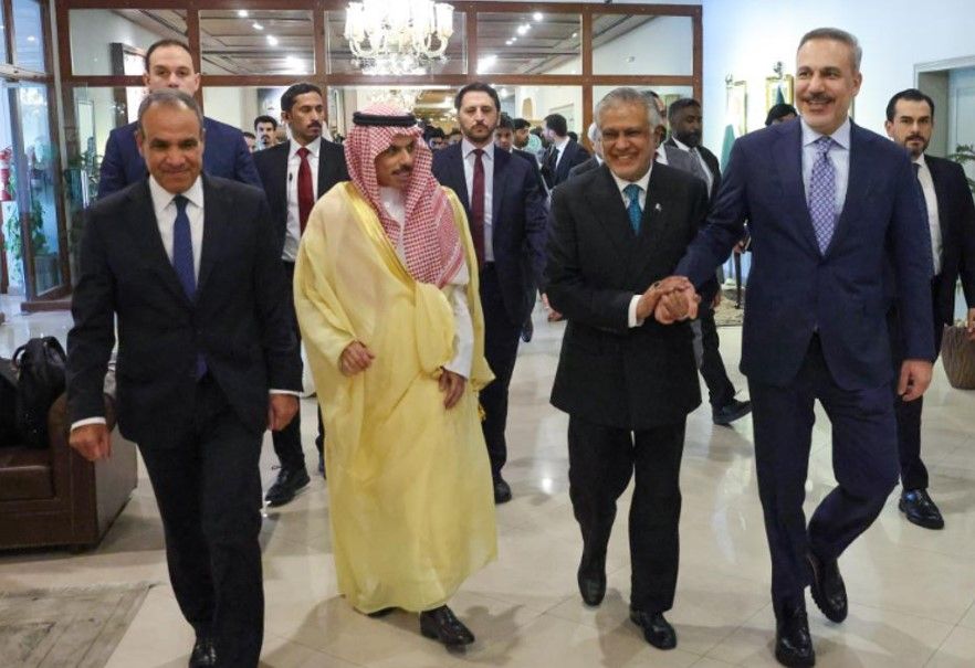 وساطة مصر وباكستان وتركيا في الحرب الإيرانية