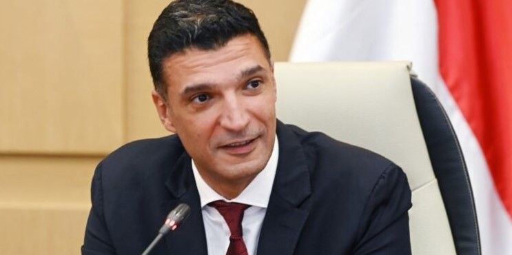 خالد هاشم وزير الصناعة
