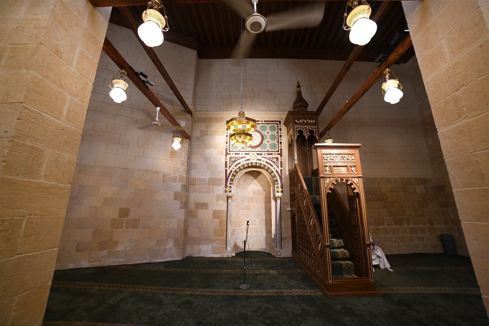 a37f144b86.jpg