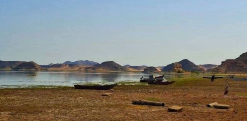 انحسار مياه النيل في وادي حلفا بالسودان