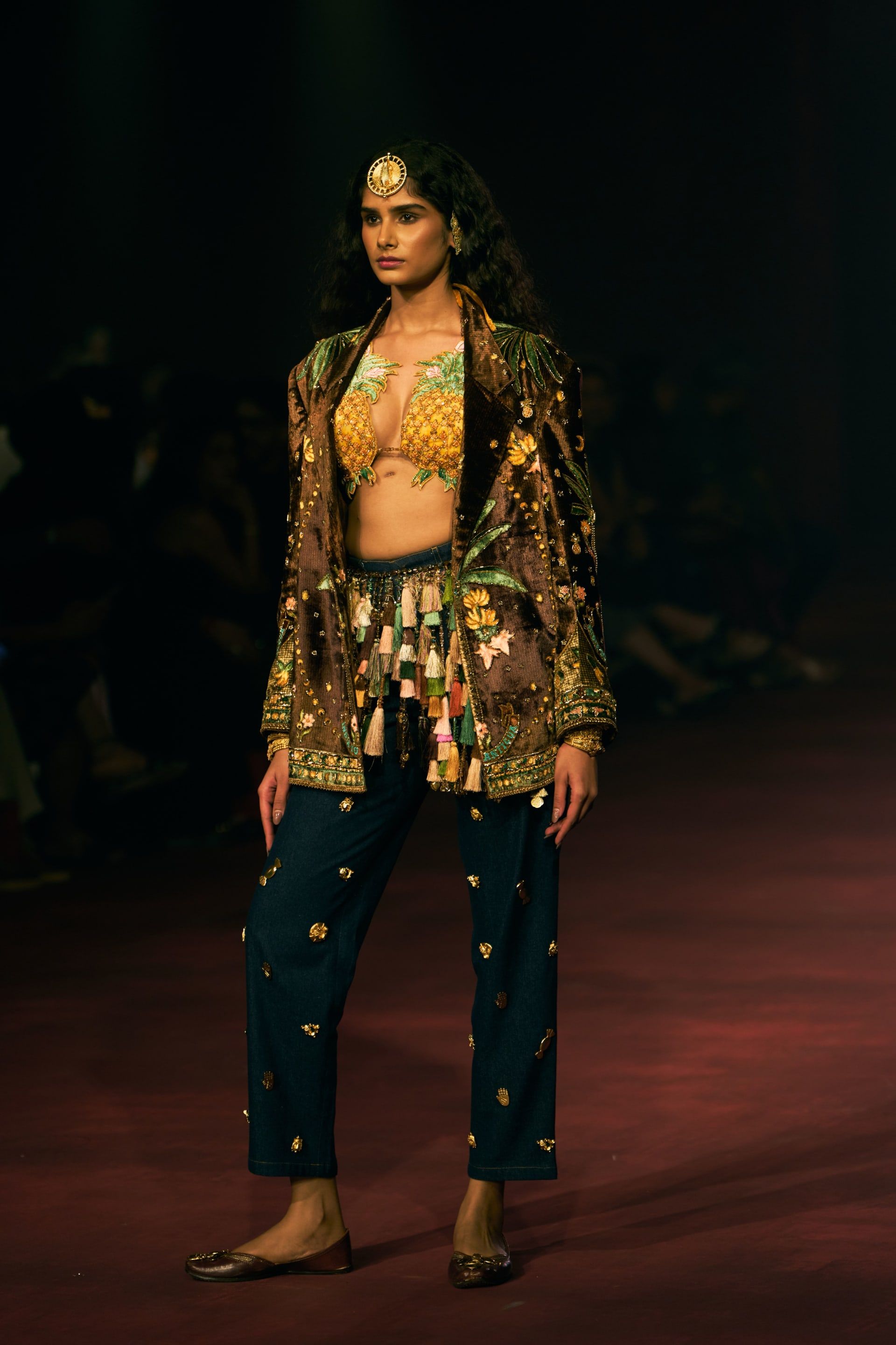 في عرض House of Masaba ضمن أسبوع الأزياء الراقية في الهند، ظهرت العارضات بإطلالات حالمة ومفعمة بالخيال.