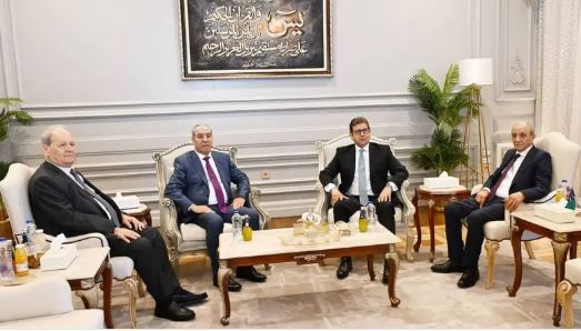 رئيس المخابرات المصرية يلتقي حسين الشيخ لبحث الانتخابات وتطورات الضفة