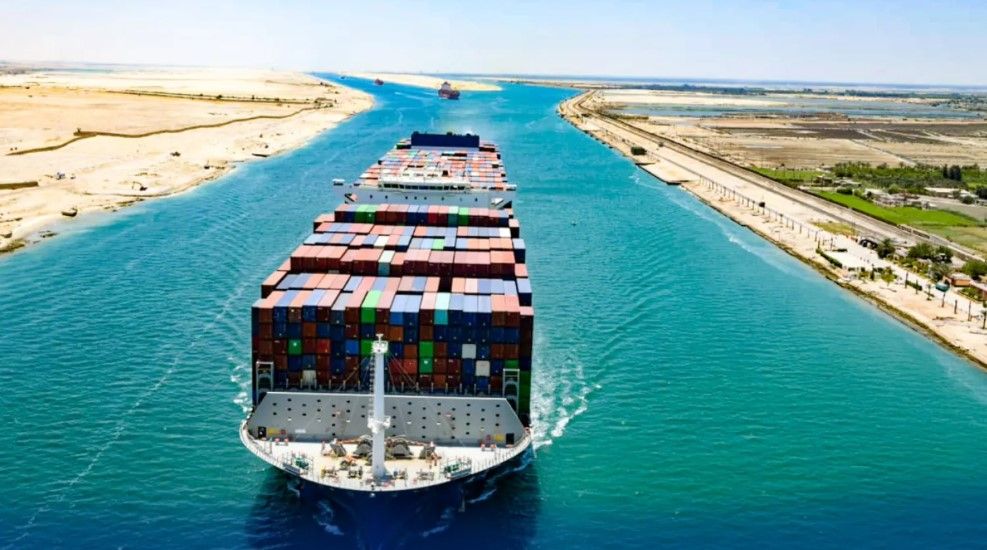 نمو الاقتصاد المصري يتسارع إلى 5.1% بدعم الصناعة وقناة السويس