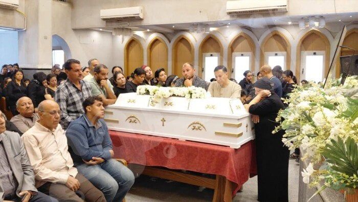 في مشهد جنائزي مهيب.. الكنيسة الإنجيلية بـ «صفط اللبن» بالمنيا تودع الشيخ «نبيل عبيد» ضحية حادث الصحراوي الغربي ( صور)