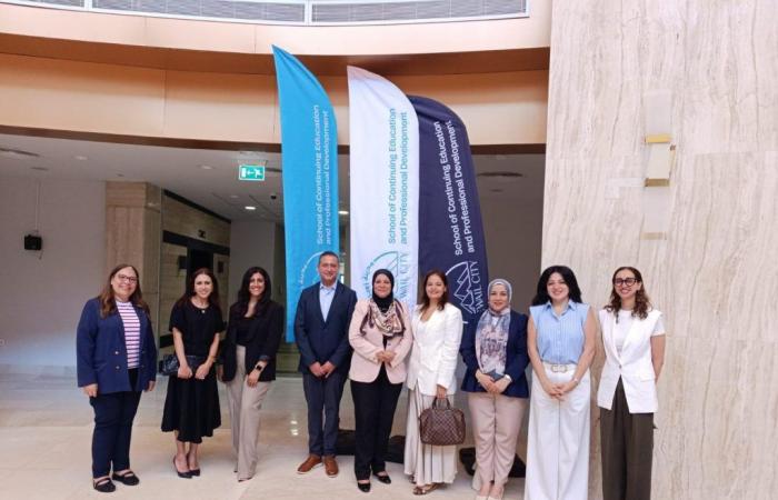 بالبلدي : شراكة
      استراتيجية
      تجمع
      «أورا
      كوميونيكيشن»
      و«مؤسسة
      وادواني»
      و«كلية
      التعليم
      المستمر
      والتطوير
      المهني
      بمدينة
      زويل»
      لبناء
      القدرات
      الرقمية
      في
      مجال
      تجربة
      العملاء