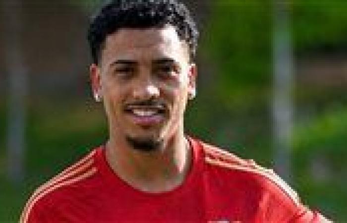 بالبلدي: عاجل...
      الزمالك
      ينفي
      بيع
      خوان
      بيزيرا
      فى
      بيان
      رسمي