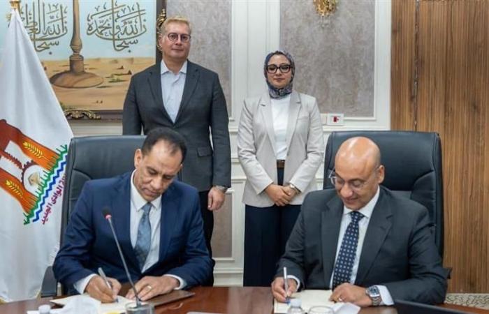 بالبلدي : استثمار
      في
      ثروة
      مصر
      البشرية..
      إنشاء
      أول
      مدرسة
      تكنولوجيا
      تطبيقية
      متخصصة
      في
      التعدين
      والفوسفات
      بالوادي
      الجديد