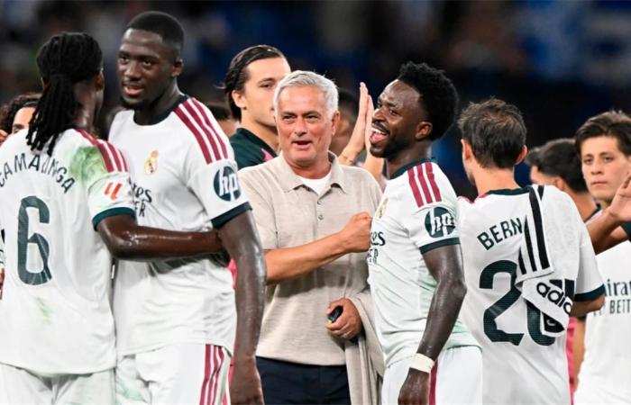 بالبلدي : 7
      لاعبين
      يغيبون
      عن
      مباراة
      ريال
      مدريد
      القادمة
      أمام
      ريال
      بيتيس