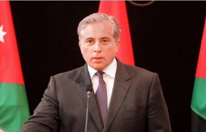 بالبلدي: رئيس
      الوزراء
      الأردن
      يوجه
      بنقل
      جثامين
      الضحايا
      والمصابين
      في
      حادث
      نويبع
      إلى
      المملكة