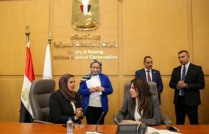 بالبلدي : النائبة
      سهير
      كريم
      تشيد
      بسياسات
      وزيرة
      الإسكان:
      انفتاح
      على
      البرلمان
      ودعم
      للمطورين
      وإنجازات
      كبري
      في
      المشروعات
      القومية 